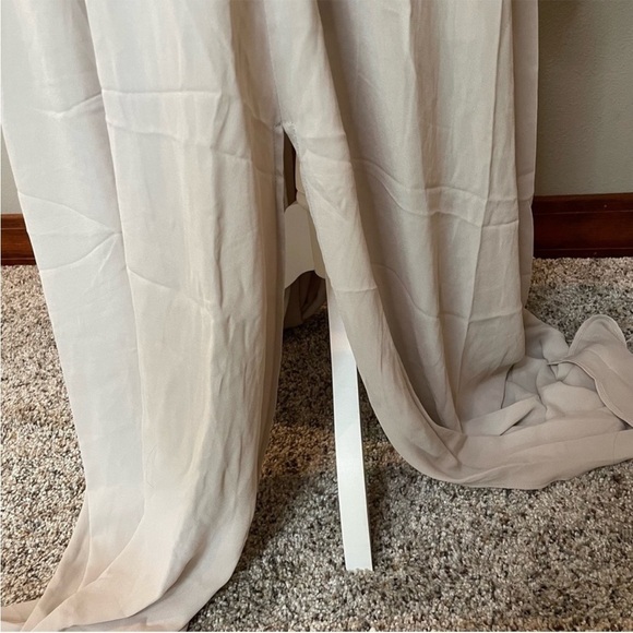 Show Me Your Mumu Faye Flutter Maxi Dress in Show Me The Ring Crisp Medium NWT - Picture 12 of 15